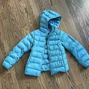 Uniqlo, Slate blue light puffer coat, size 6-7